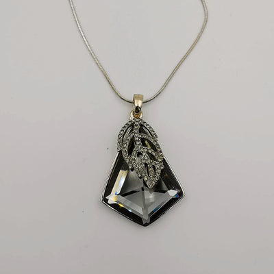 Stone Leaf Necklace - Rose Gold - Offer Hunts