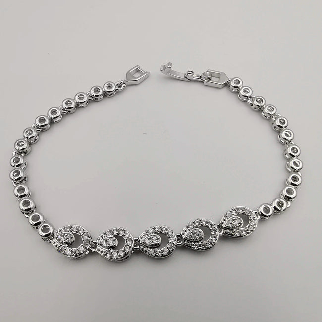 24K White Gold Plated Horseshoe Design Diamond Bracelet - Clear - Offer Hunts