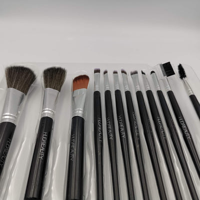 HUDA BEAUTY Professional Brush Set - 12 Brushes - Offer Hunts