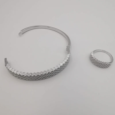 24K White Gold Plated Bracelet and Ring Size 18.5 Set - Offer Hunts