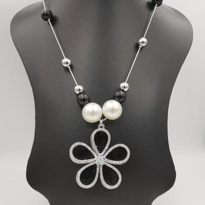 Floral Pearl Bead Necklace - Golden and Silver - Offer Hunts