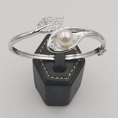 24K Gold Plated Pearl Leaf Bracelet (SILVER)