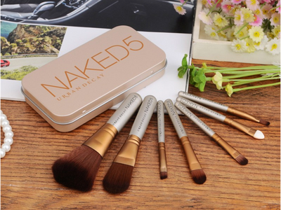 NAKED 7pcs Professional Makeup Brush Travel Kit with MEDIUM Box - Offer Hunts